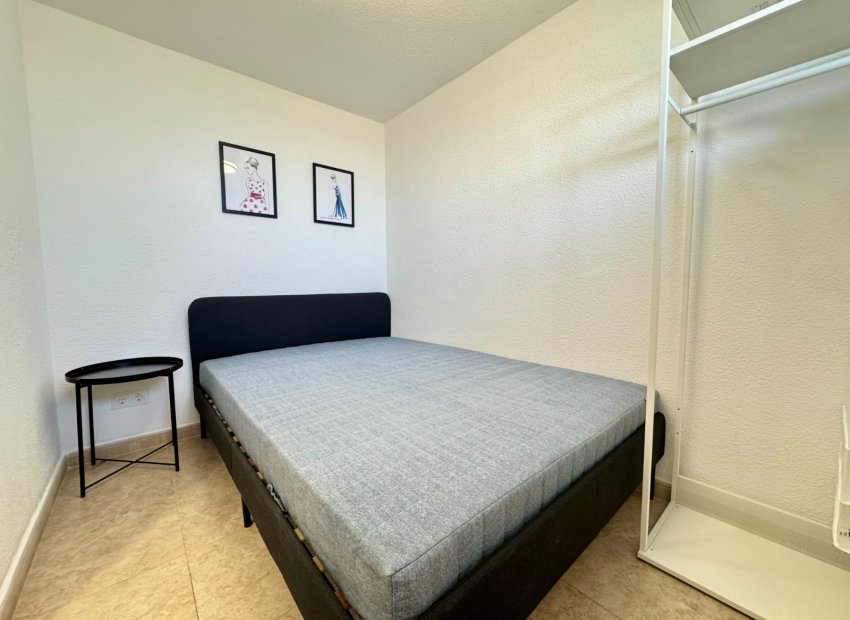 Resale - Apartment / flat - Guardamar del Segura - Pinomar