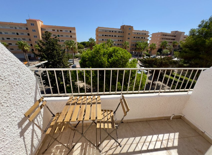 Resale - Apartment / flat - Guardamar del Segura - Pinomar