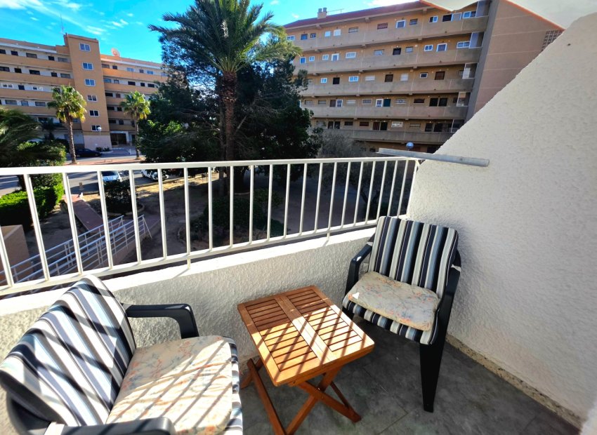 Resale - Apartment / flat - Guardamar del Segura - Pinomar