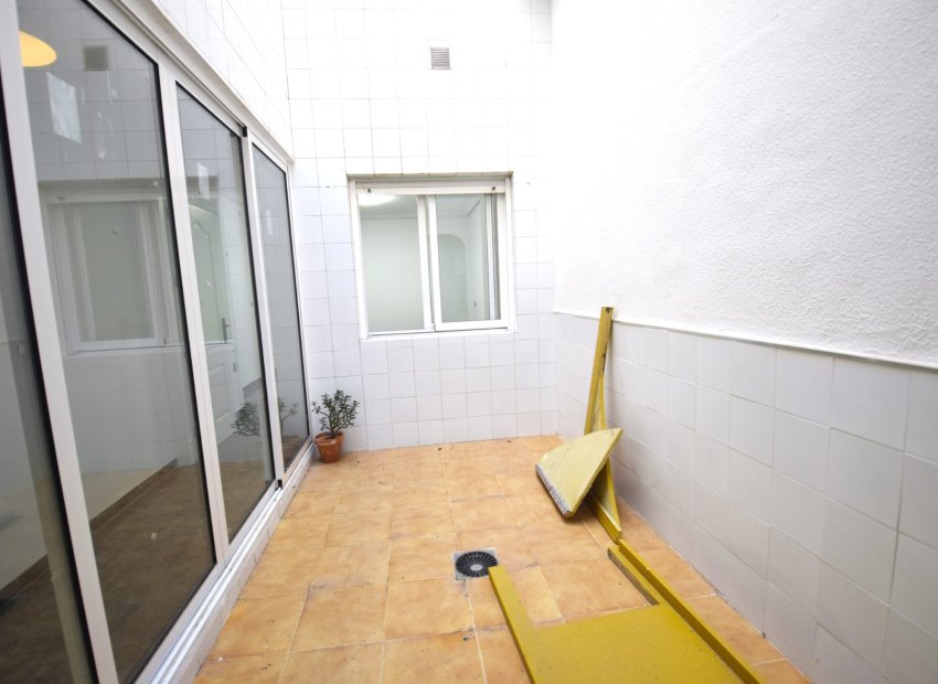 Resale - Apartment / flat - Guardamar del Segura - Pueblo