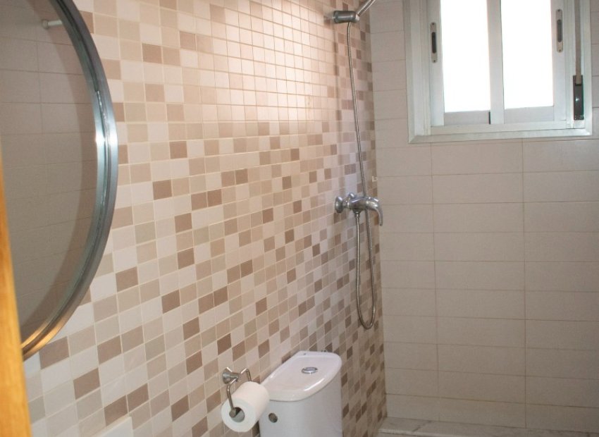 Resale - Apartment / flat - Guardamar del Segura - Pueblo