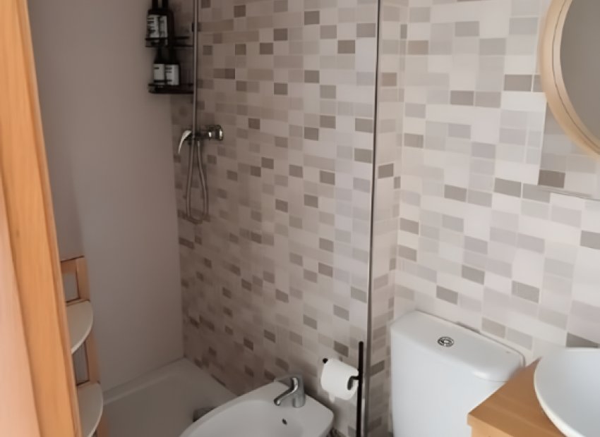 Resale - Apartment / flat - Guardamar del Segura - Pueblo