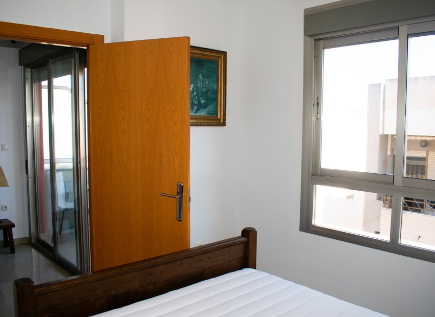 Resale - Apartment / flat - Guardamar del Segura - Pueblo