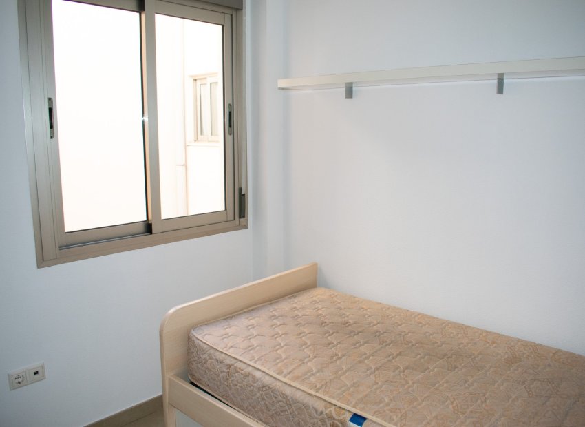 Resale - Apartment / flat - Guardamar del Segura - Pueblo