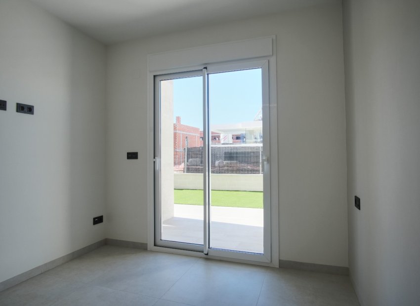 Resale - Apartment / flat - Guardamar del Segura - Urbanizaciones