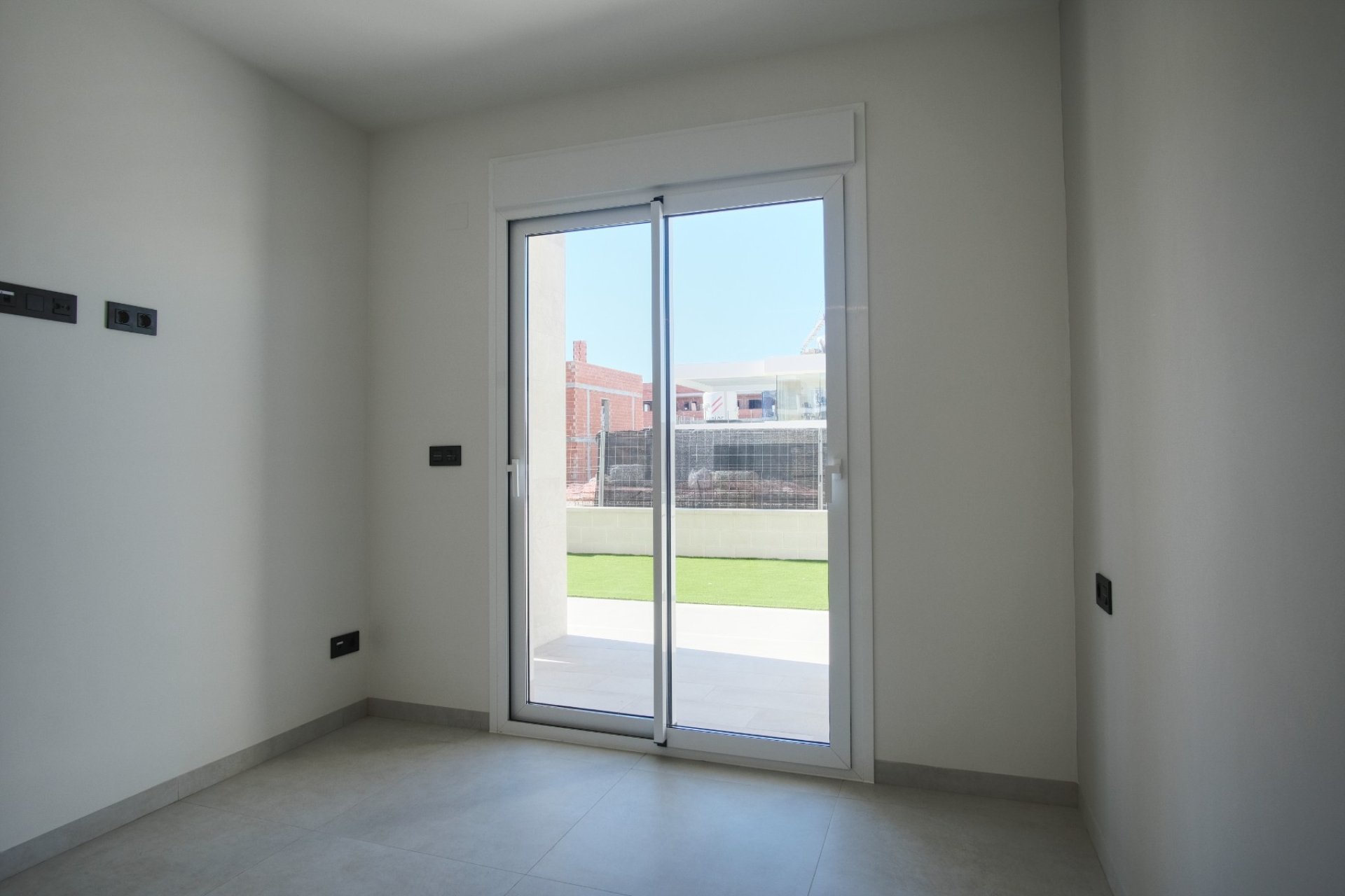 Resale - Apartment / flat - Guardamar del Segura - Urbanizaciones