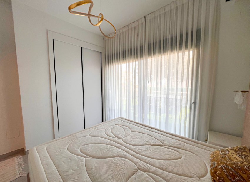 Resale - Apartment / flat - Guardamar del Segura - Urbanizaciones