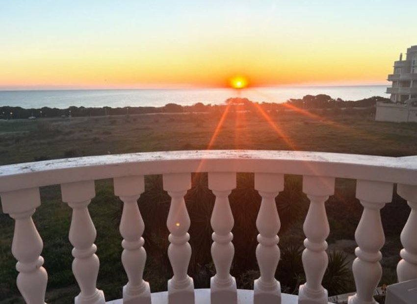 Resale - Apartment / flat - Guardamar del Segura - Valencia