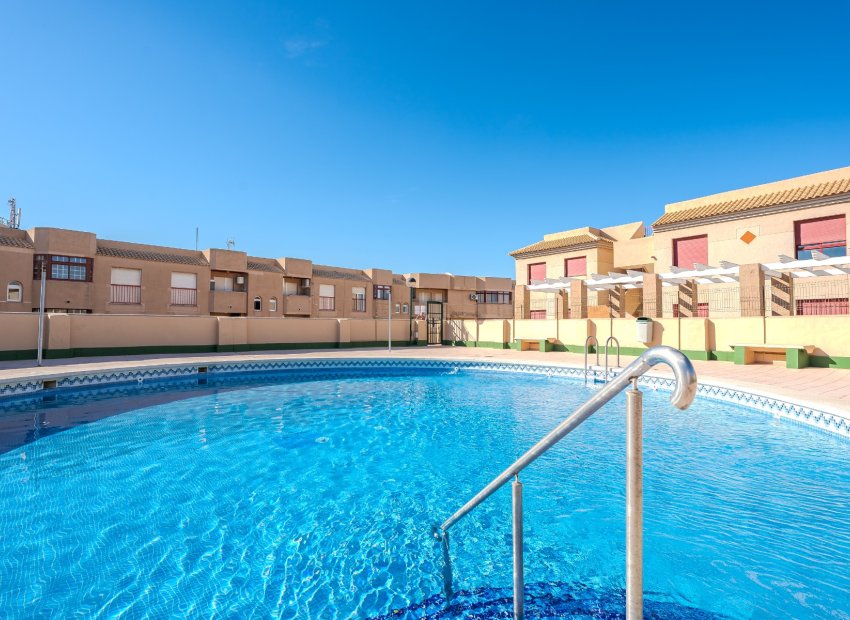 Resale - Apartment / flat - La Manga del Mar Menor - Urb. El Ancora