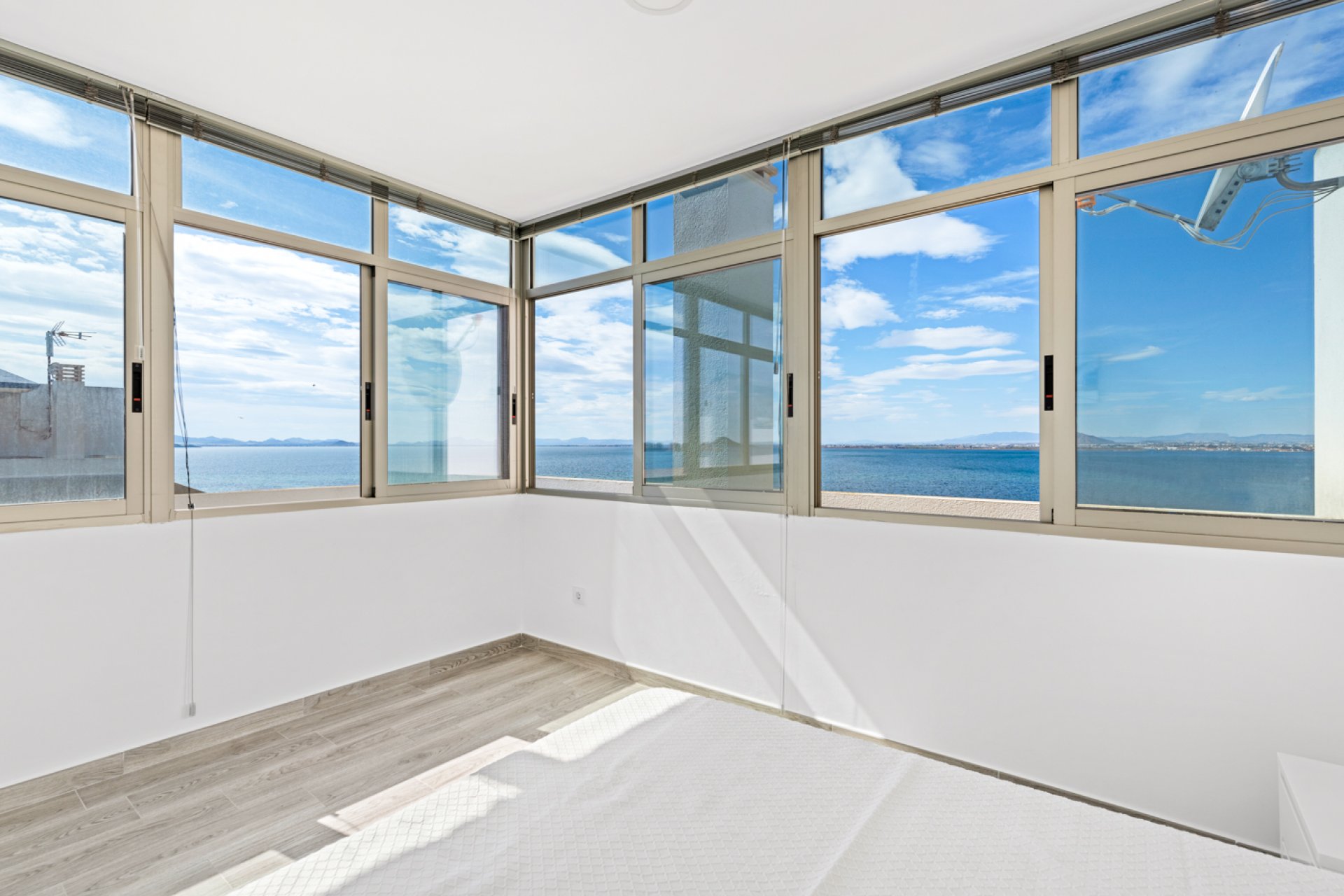 Resale - Apartment / flat - La Manga del Mar Menor