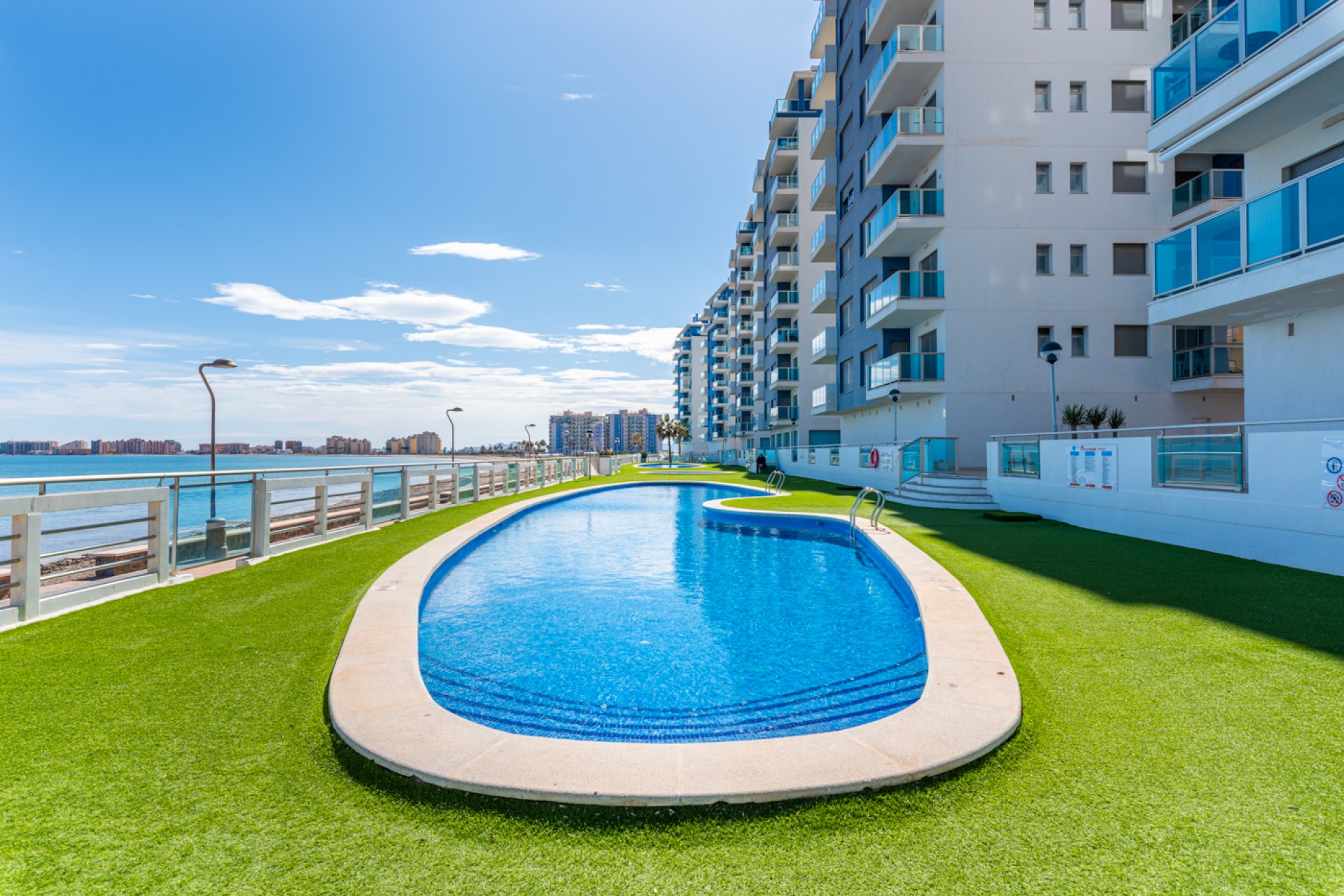 Resale - Apartment / flat - La Manga del Mar Menor