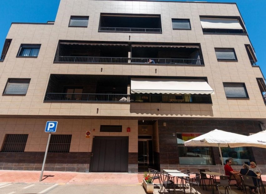 Resale - Apartment / flat - La Mata - La Mata - Town