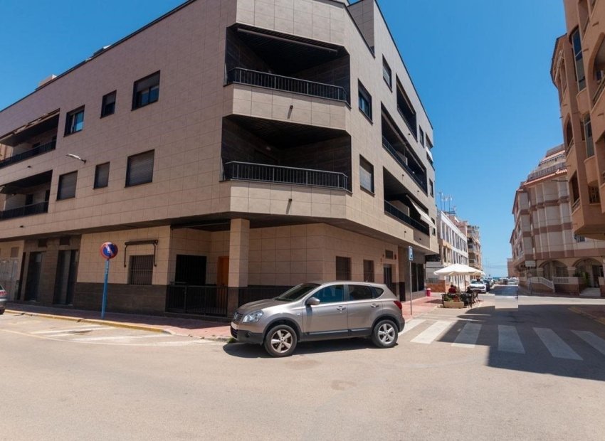 Resale - Apartment / flat - La Mata - La Mata - Town