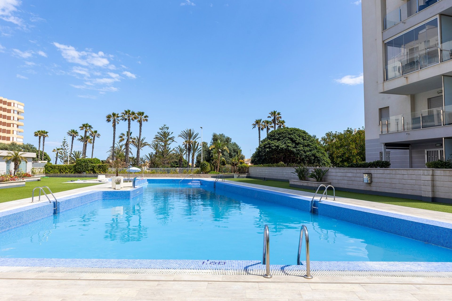 Resale - Apartment / flat - La Mata - Playa