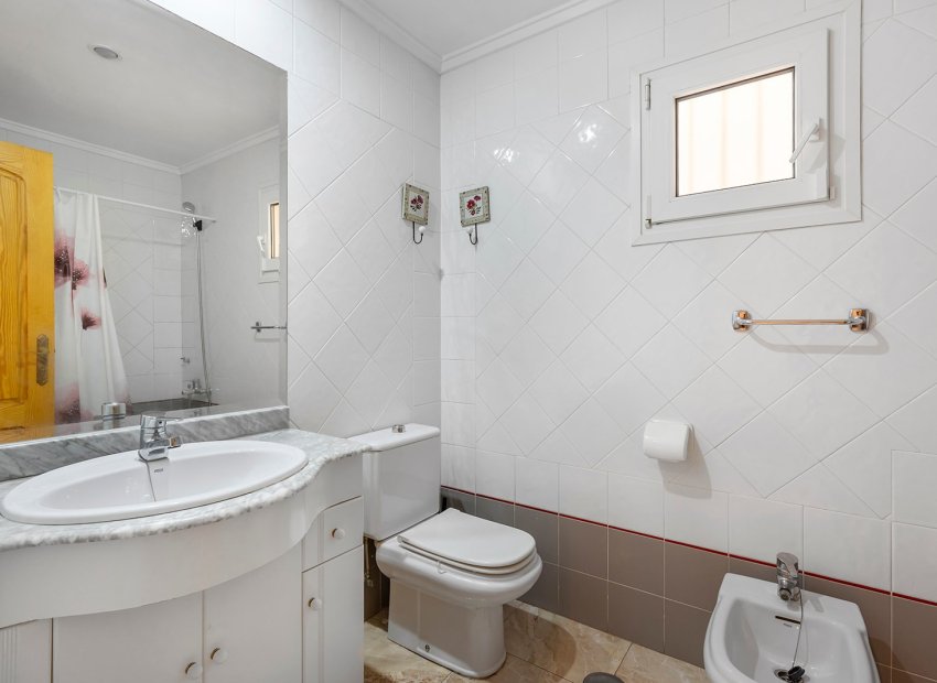 Resale - Apartment / flat - La Mata - Playa