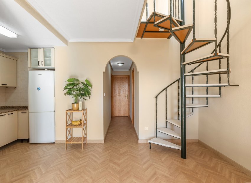 Resale - Apartment / flat - La Mata - Playa