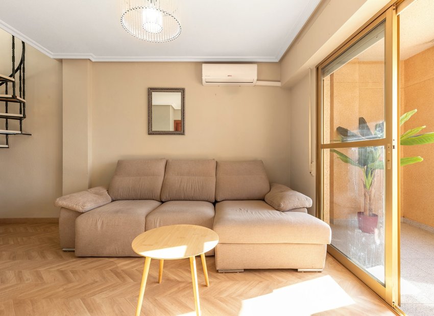 Resale - Apartment / flat - La Mata - Playa