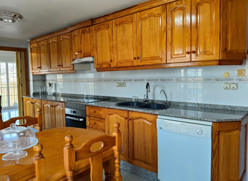 Resale - Apartment / flat - La Romana