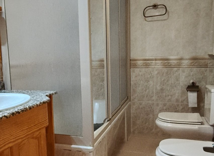 Resale - Apartment / flat - La Romana