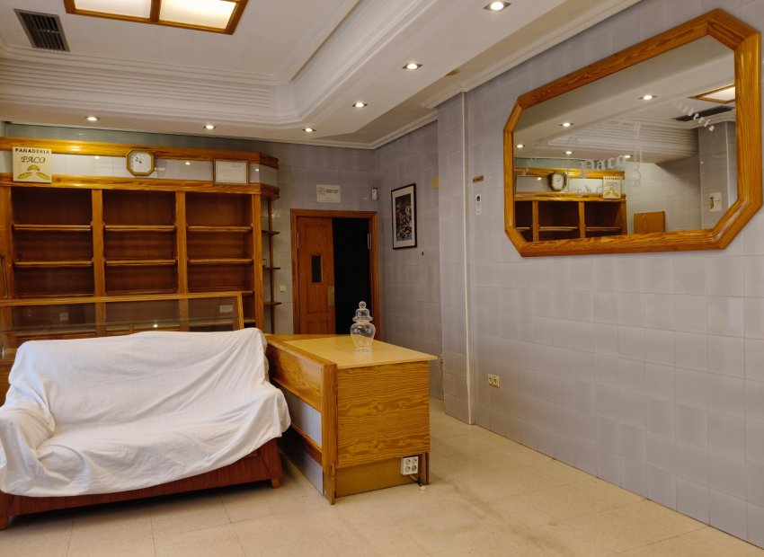 Resale - Apartment / flat - La Romana