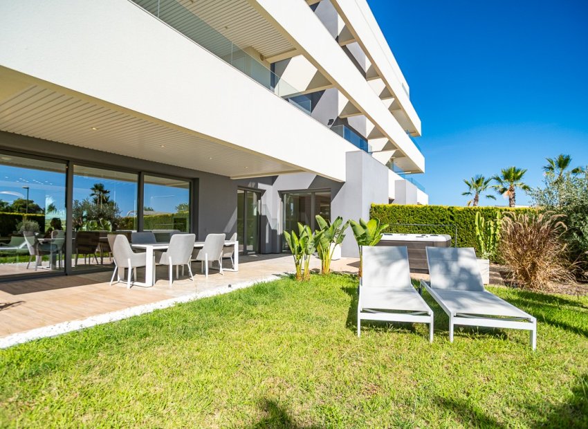 Resale - Apartment / flat - Las Colinas Golf - LAS COLINAS GOLF RESORT