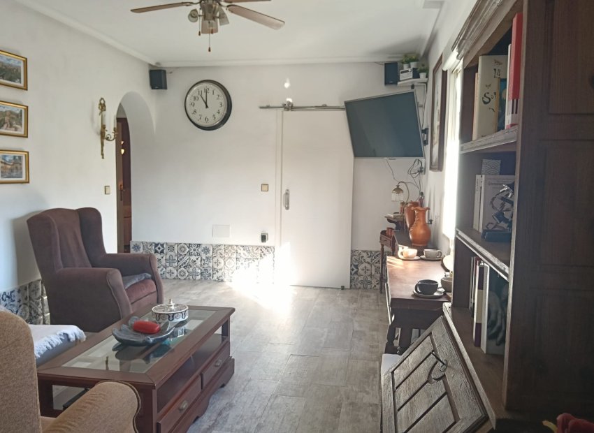 Resale - Apartment / flat - Los Montesinos - La Herrada