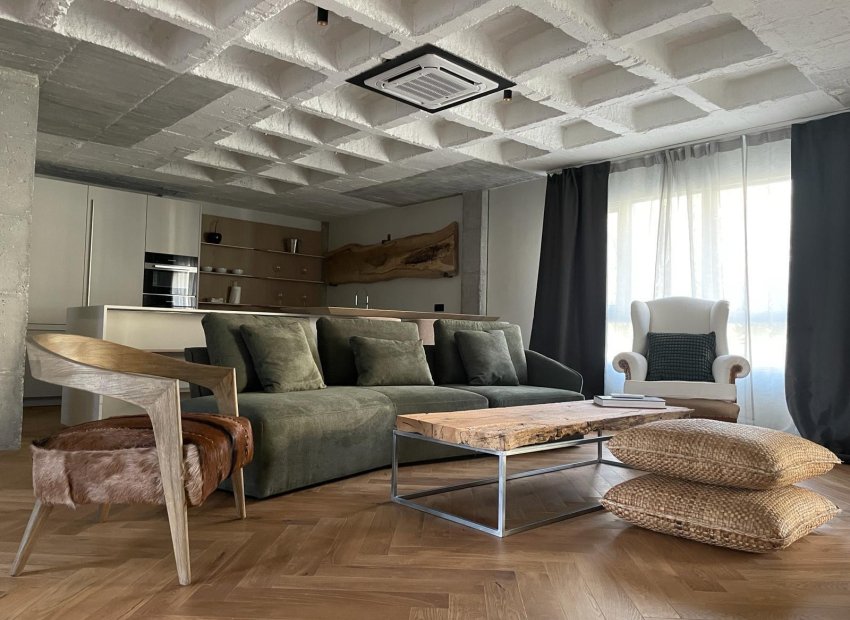 Resale - Apartment / flat - Marbella - Center