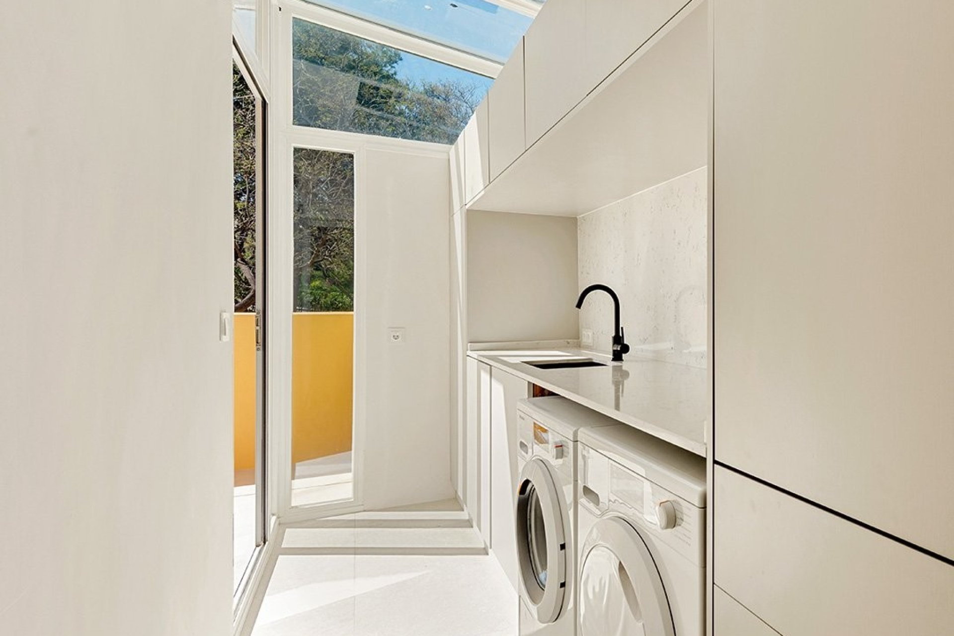 Resale - Apartment / flat - Marbella - East Marbella