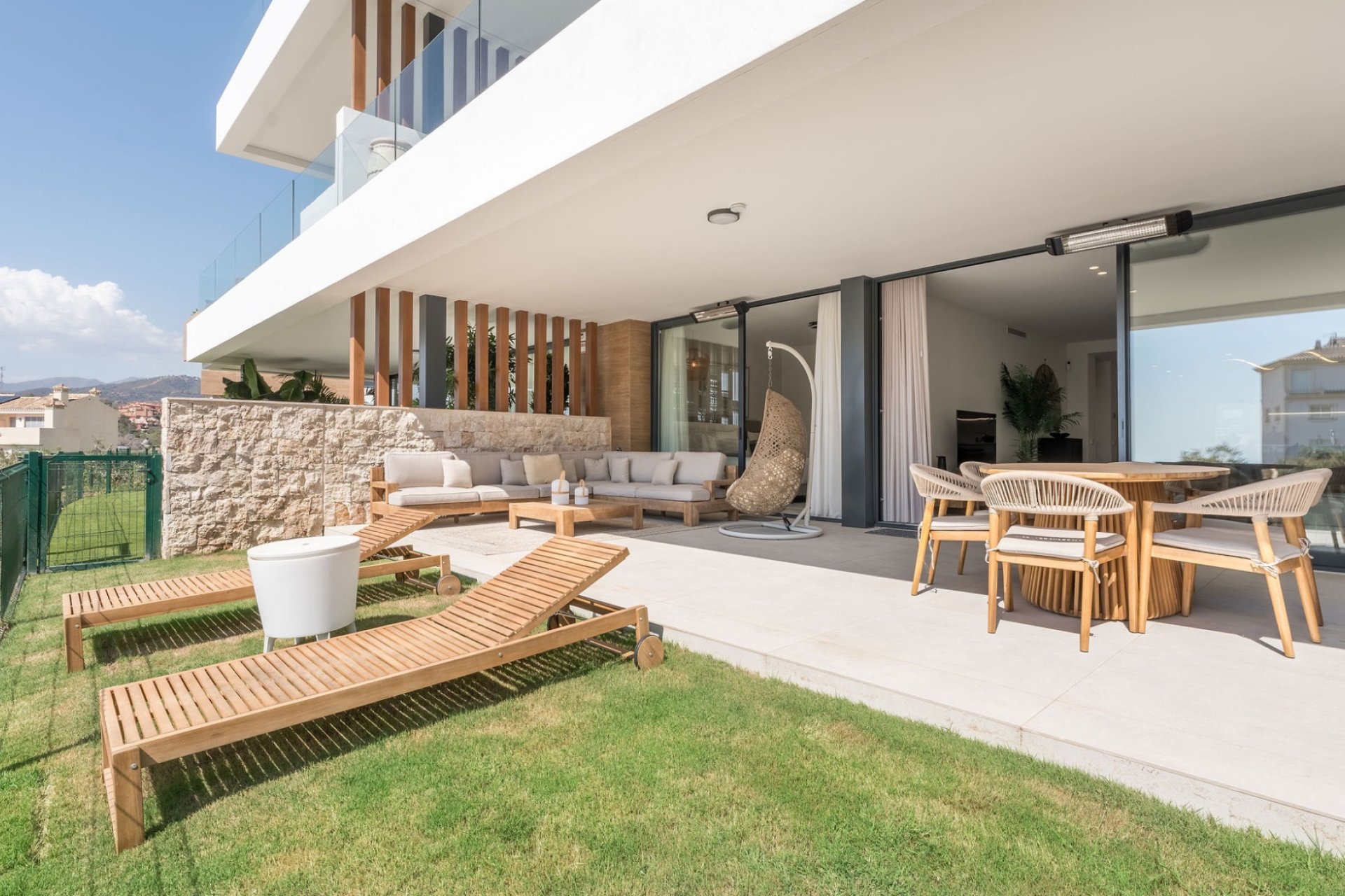 Resale - Apartment / flat - Marbella - Elviria