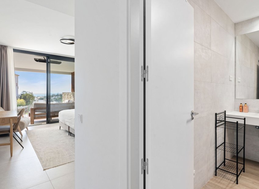 Resale - Apartment / flat - Marbella - Elviria