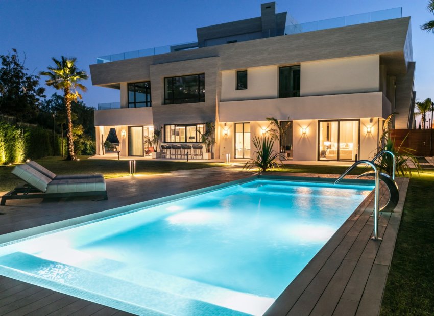 Resale - Apartment / flat - Marbella - Golden Mile