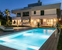 Resale - Apartment / flat - Marbella - Golden Mile