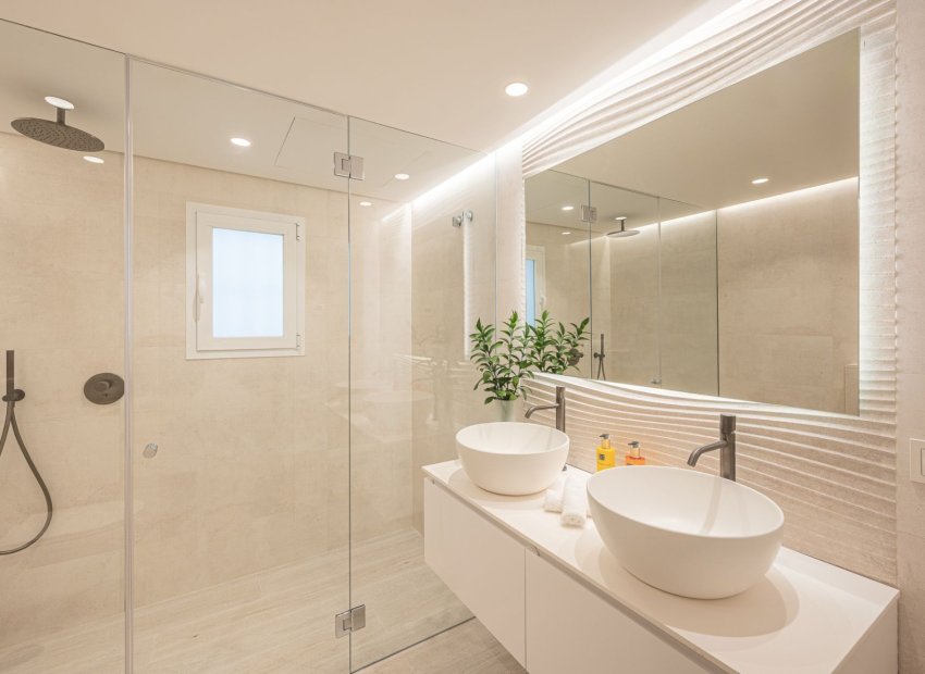 Resale - Apartment / flat - Marbella - Golden Mile