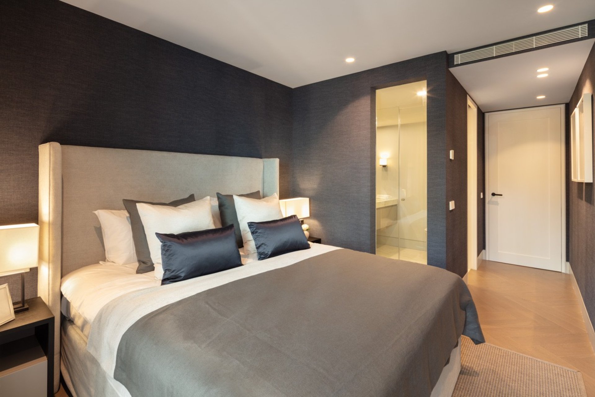 Resale - Apartment / flat - Marbella - Golden Mile