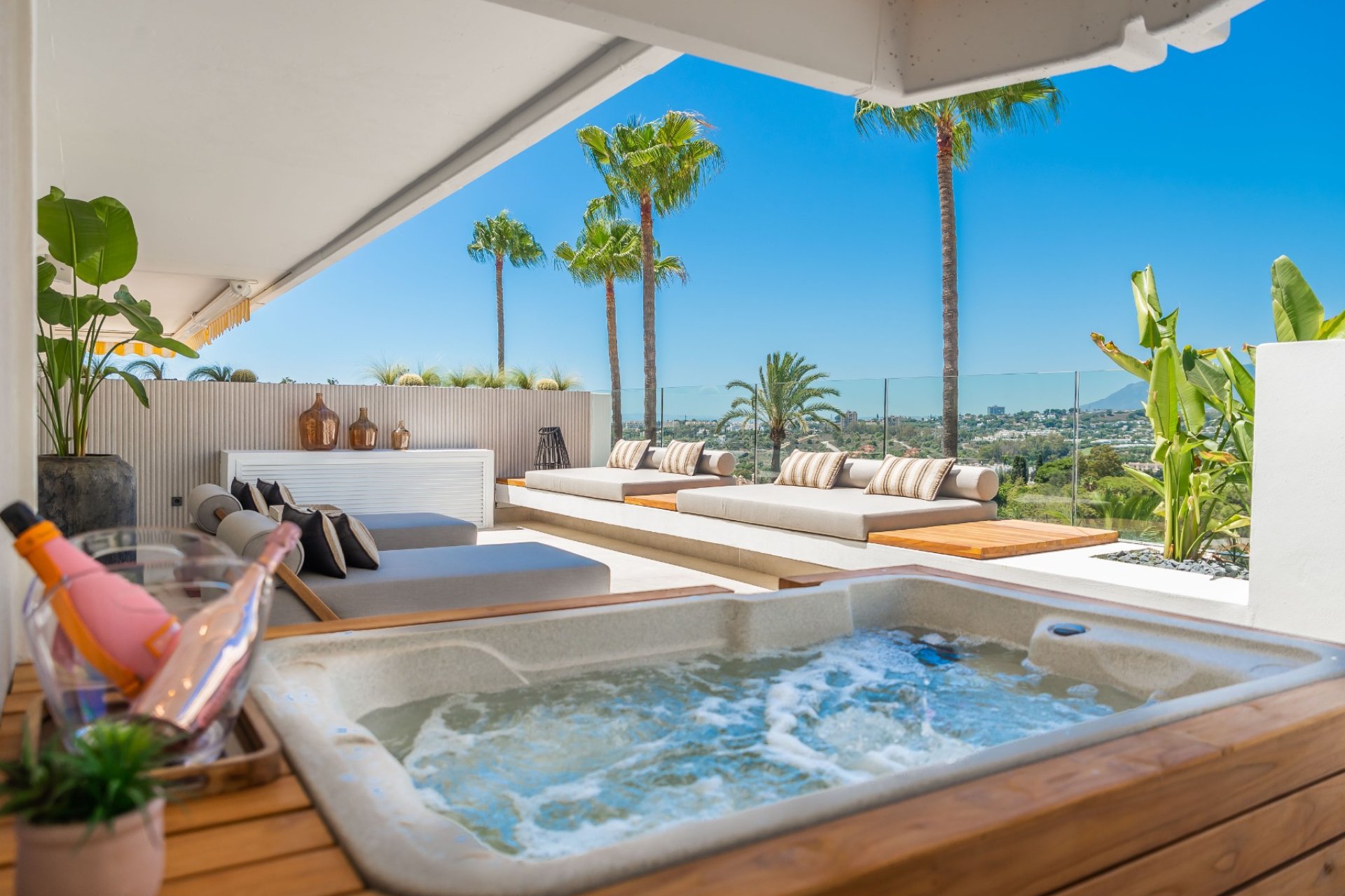 Resale - Apartment / flat - Marbella - Golden Mile