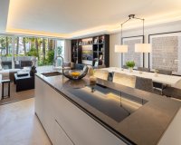 Resale - Apartment / flat - Marbella - Golden Mile