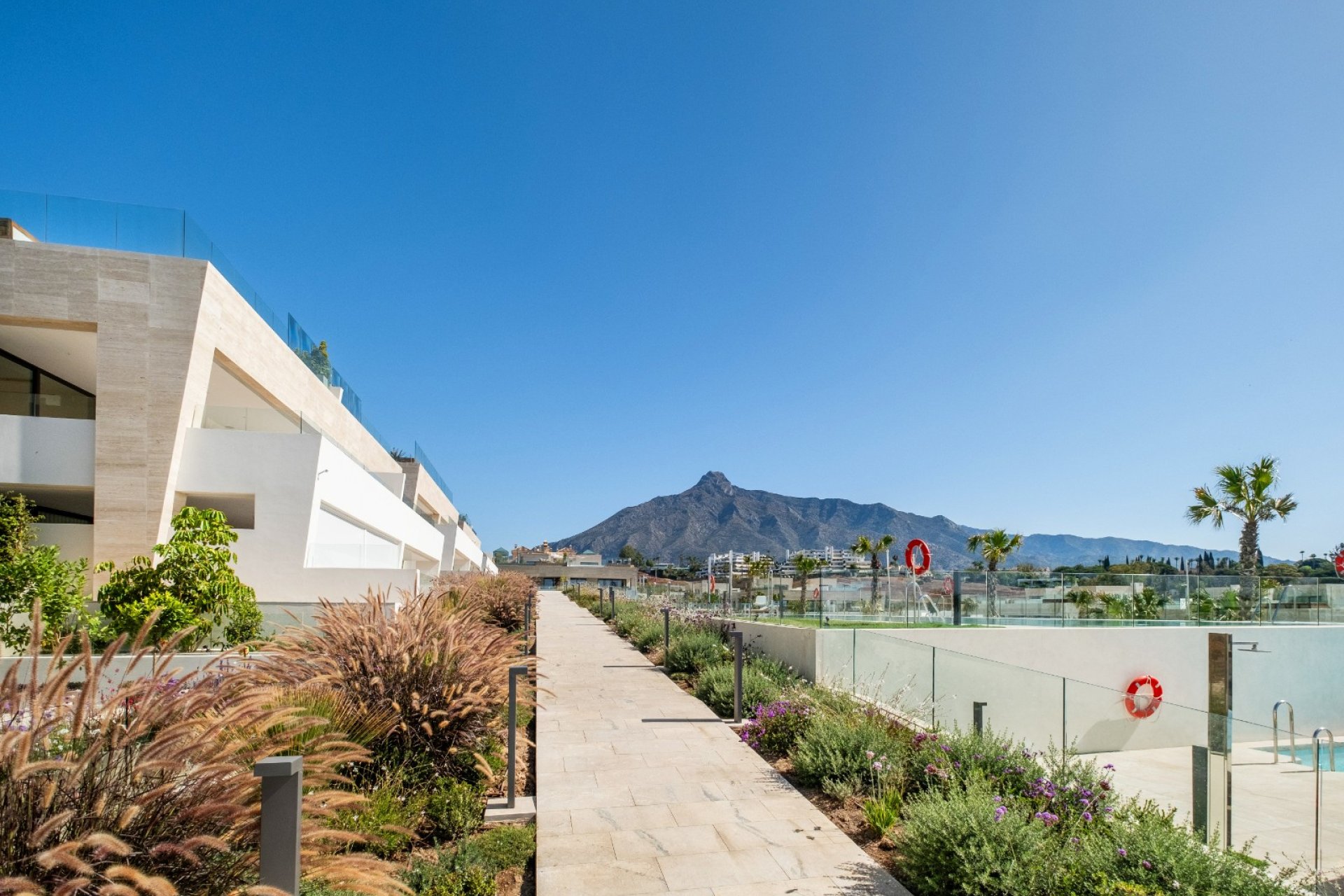 Resale - Apartment / flat - Marbella - Golden Mile