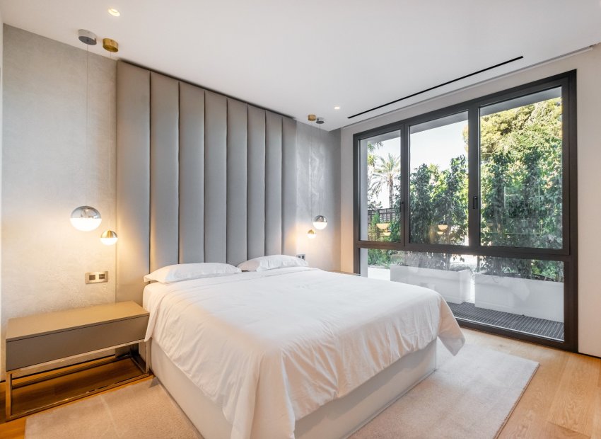 Resale - Apartment / flat - Marbella - Golden Mile