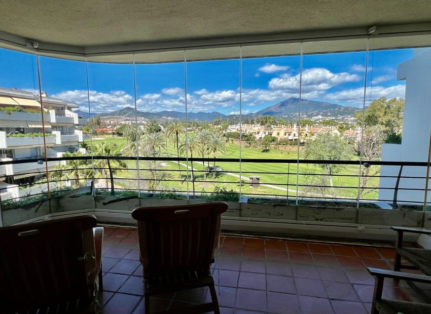 Resale - Apartment / flat - Marbella - Guadalmina Alta