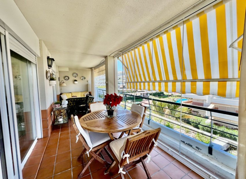 Resale - Apartment / flat - Marbella - Guadalmina Alta