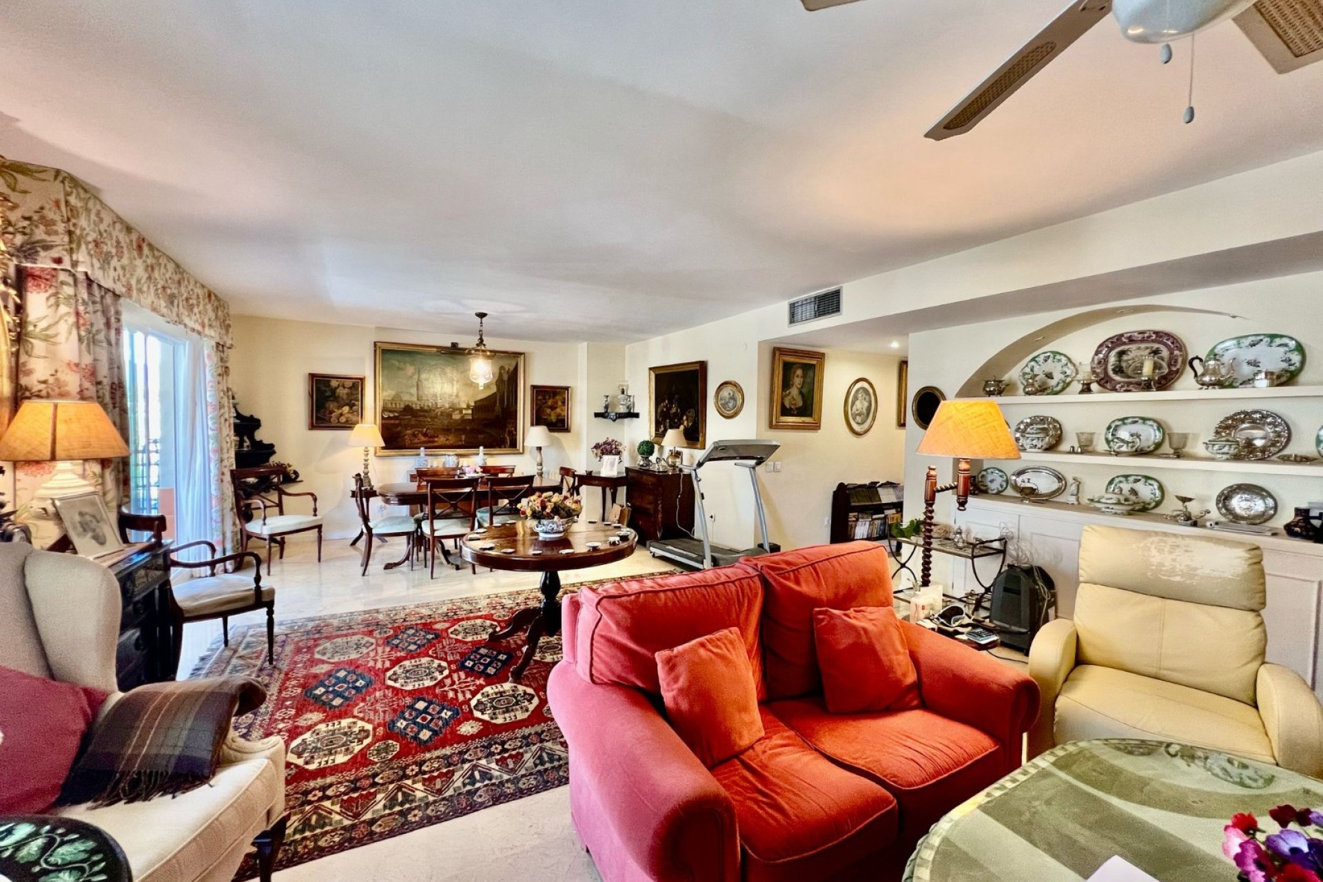 Resale - Apartment / flat - Marbella - Guadalmina Alta