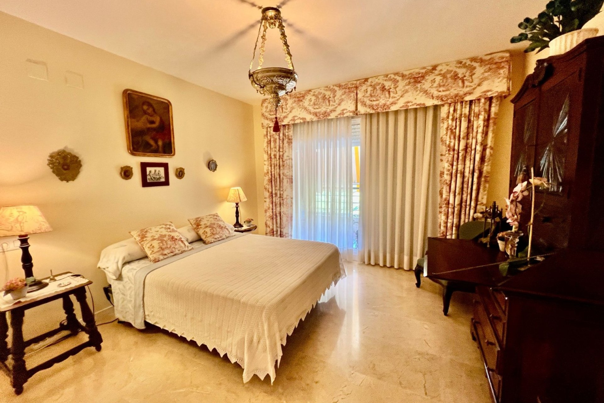 Resale - Apartment / flat - Marbella - Guadalmina Alta