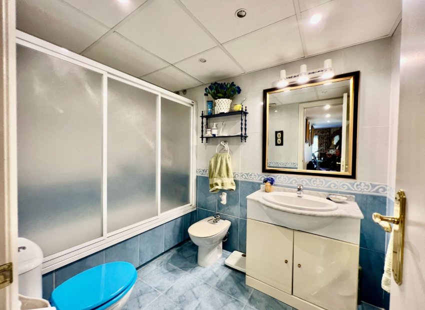 Resale - Apartment / flat - Marbella - Guadalmina Alta