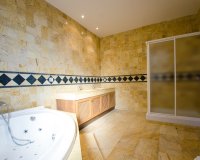 Resale - Apartment / flat - Marbella - La Mairena