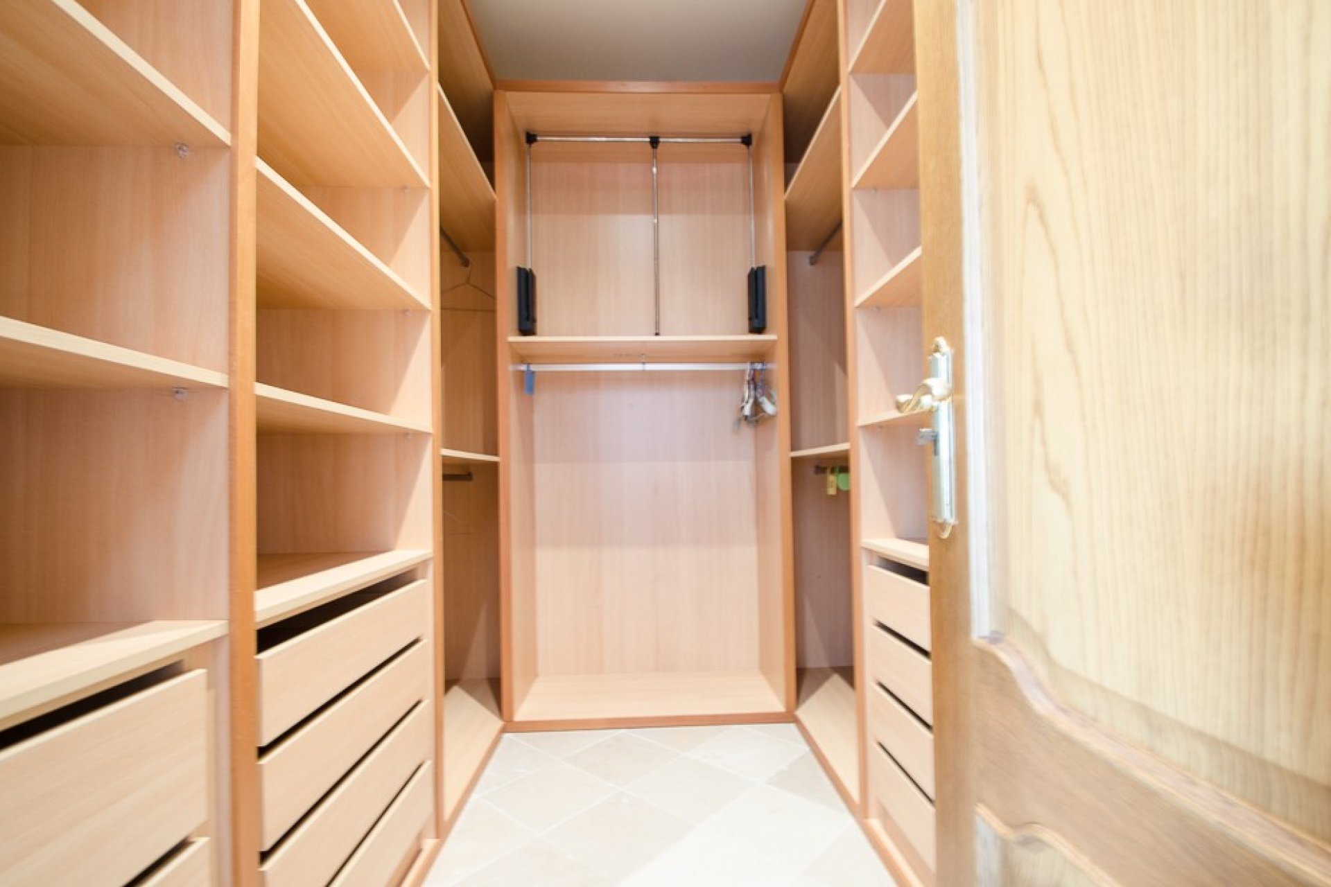 Resale - Apartment / flat - Marbella - La Mairena