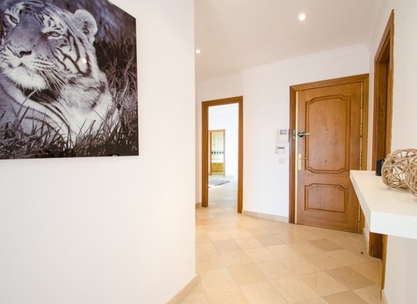 Resale - Apartment / flat - Marbella - La Mairena