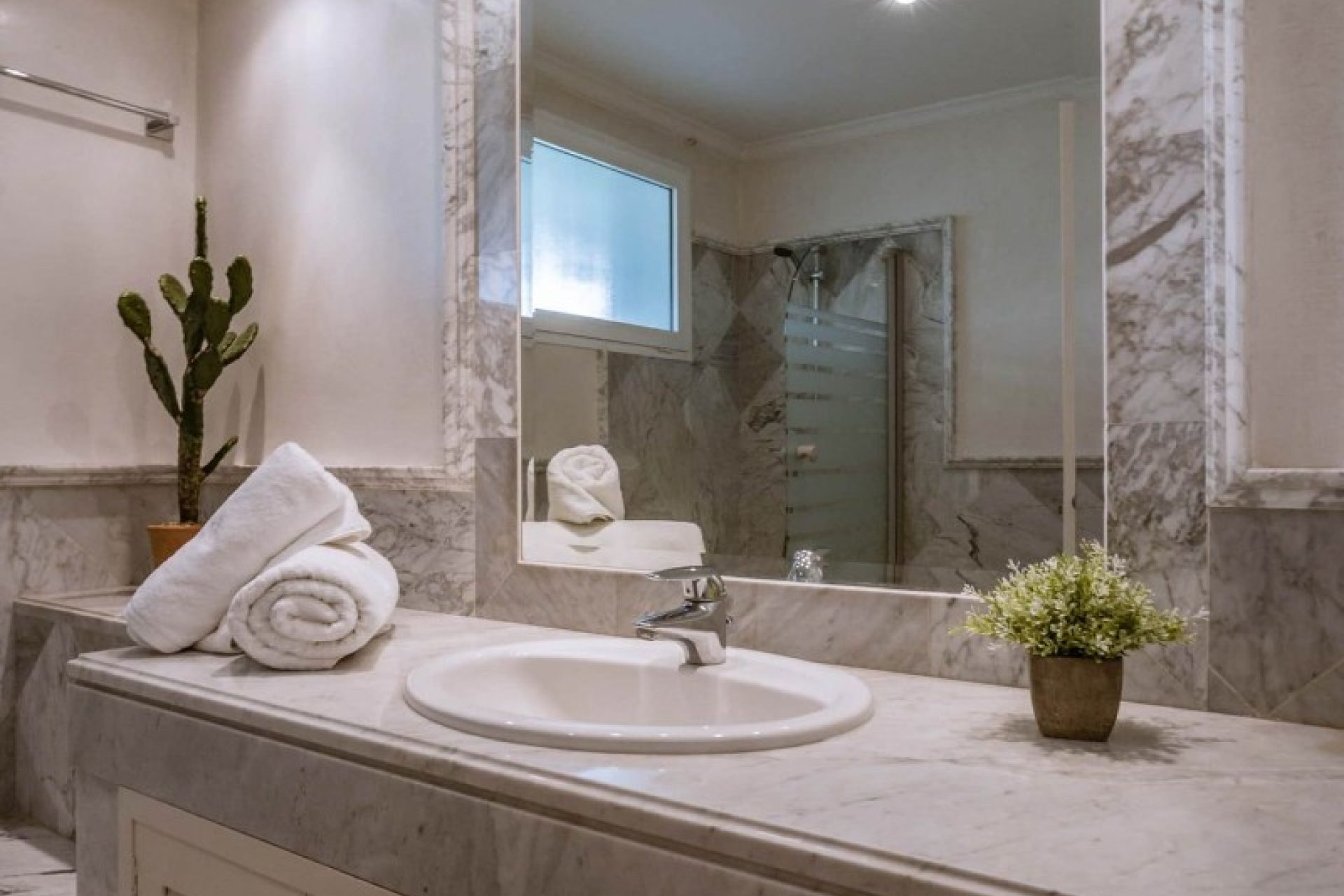 Resale - Apartment / flat - Marbella - Los Monteros