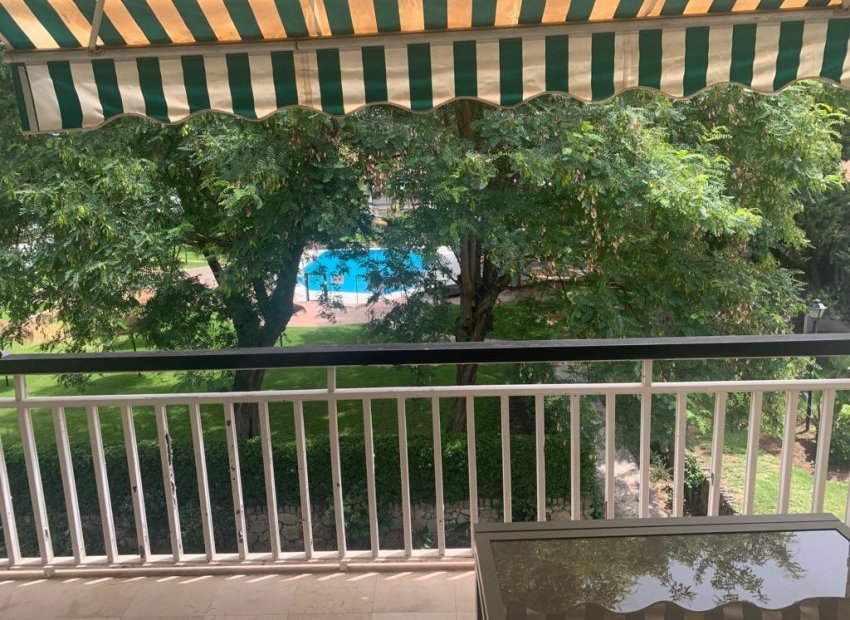 Resale - Apartment / flat - Marbella - Nagueles