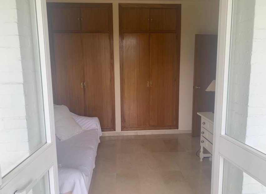 Resale - Apartment / flat - Marbella - Nagueles