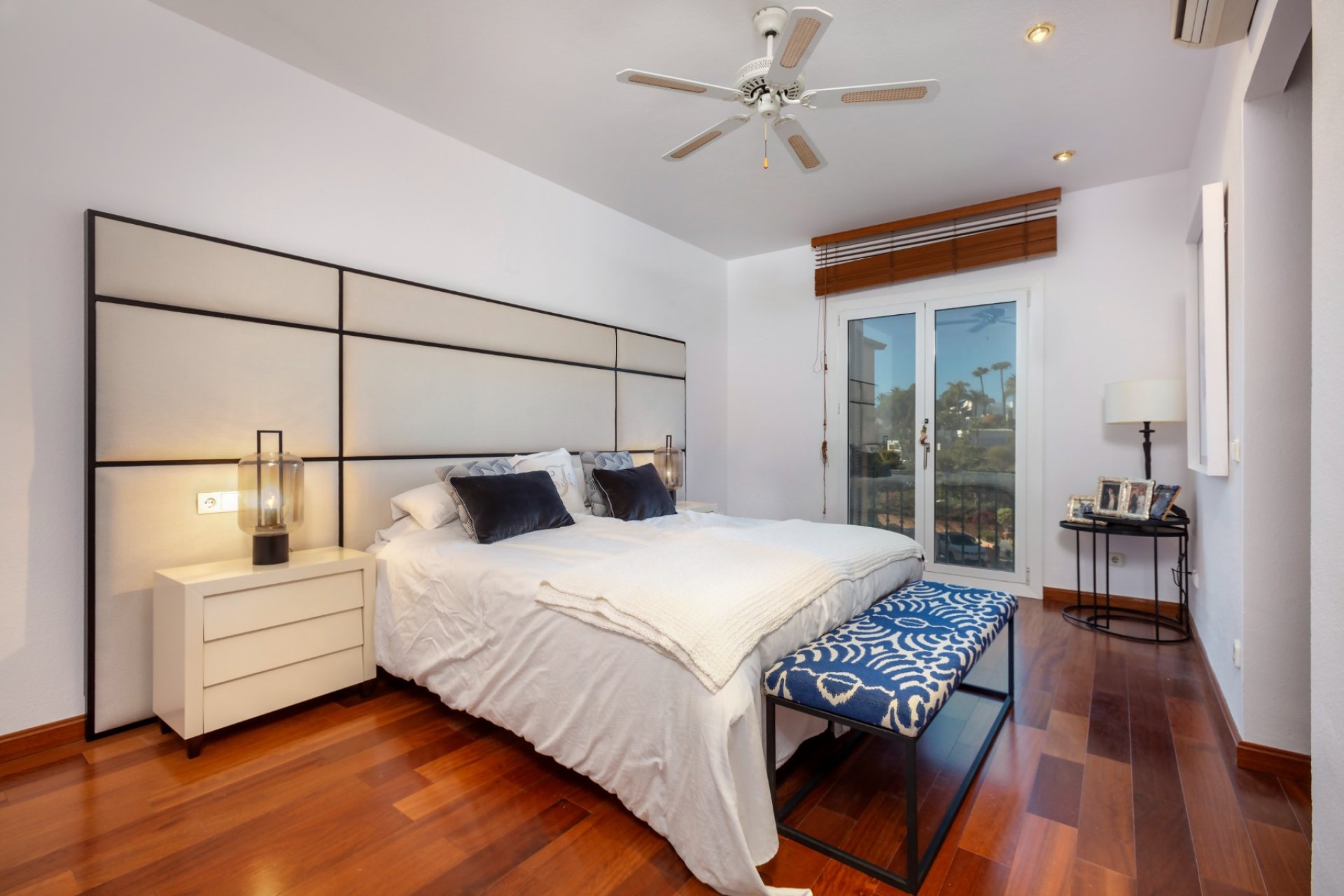 Resale - Apartment / flat - Marbella - Nueva Andalucía